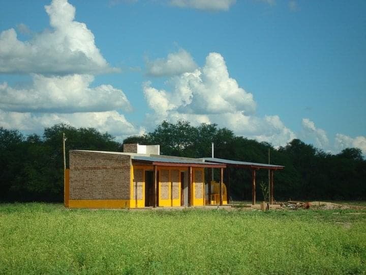 Proyecto Casas Sustentables en el Impenetrable Chaqueño realizado por NEO Estudio